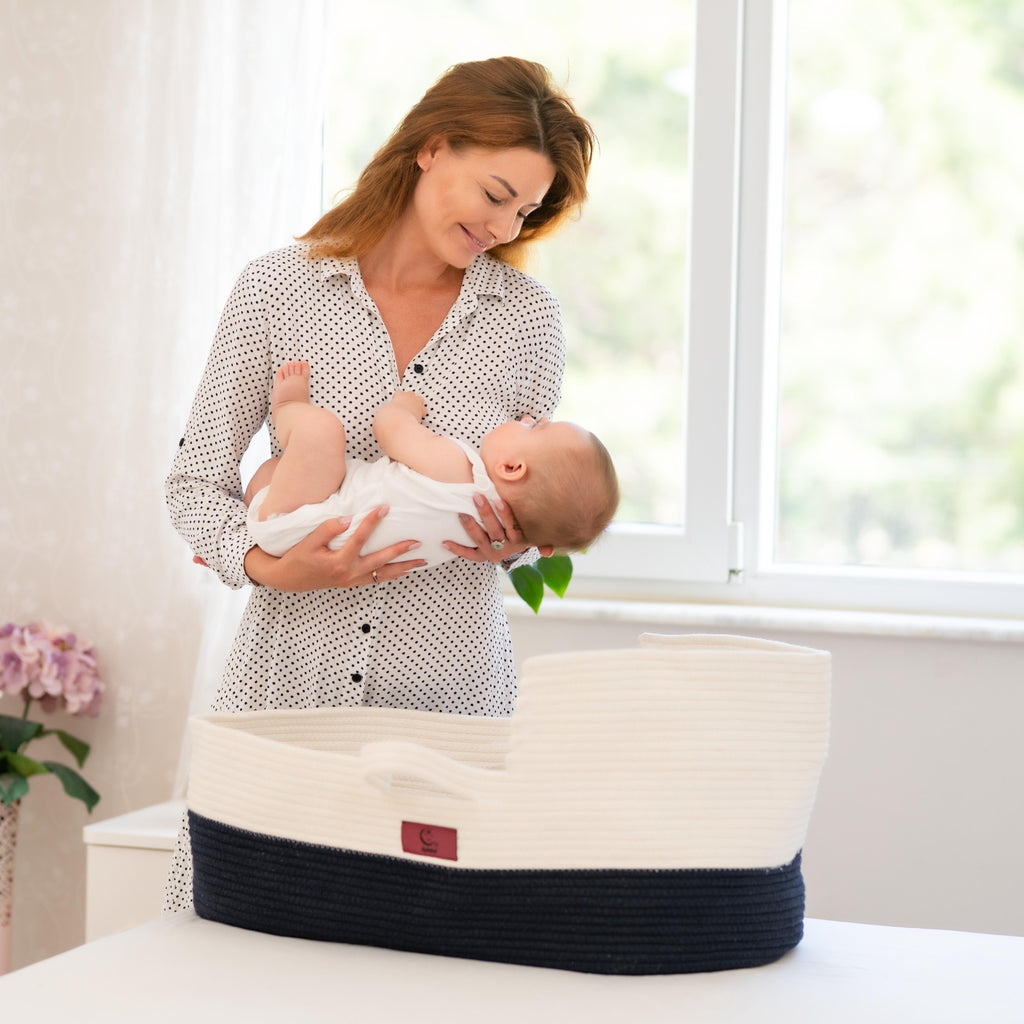 Organic Baby Moses Basket & Newborn Nest with Waterproof Pad